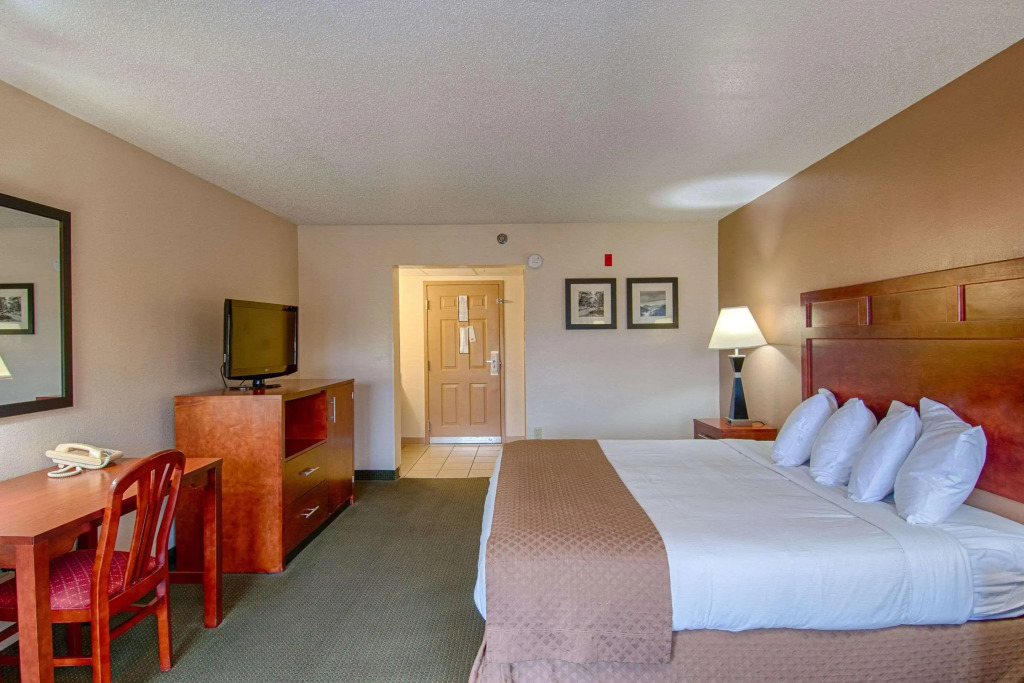 Park Tower Inn