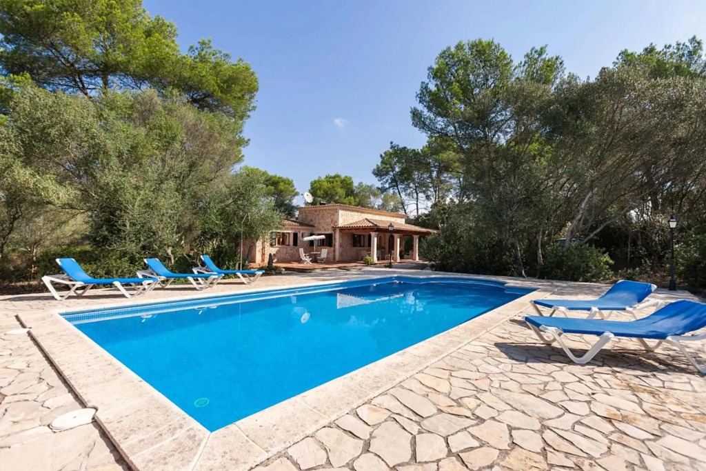 Sa Rota de Can Blan by Sealand Villas