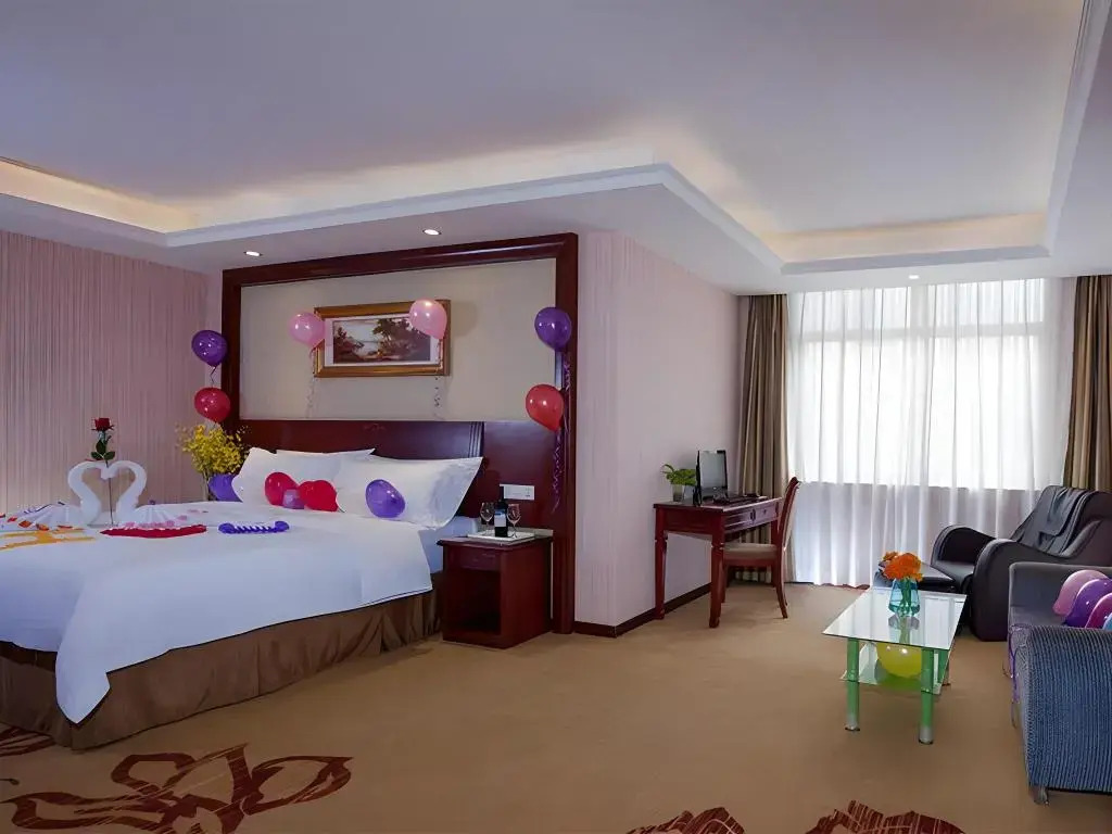 Vienna Hotel Shenzhen Guanlan Tangren Street