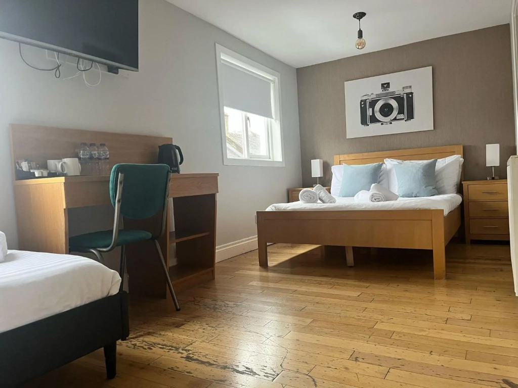 Laurel Bank Hotel