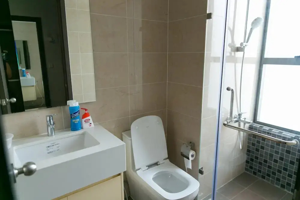 J7 3BR Apartment