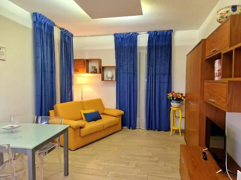 Vivaldo Suite Accademia - Boutique Penthouse in the Heart of Sorrento
