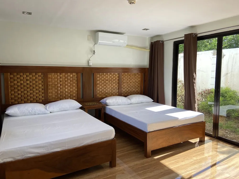 Biggy's River Resort by Cocotel