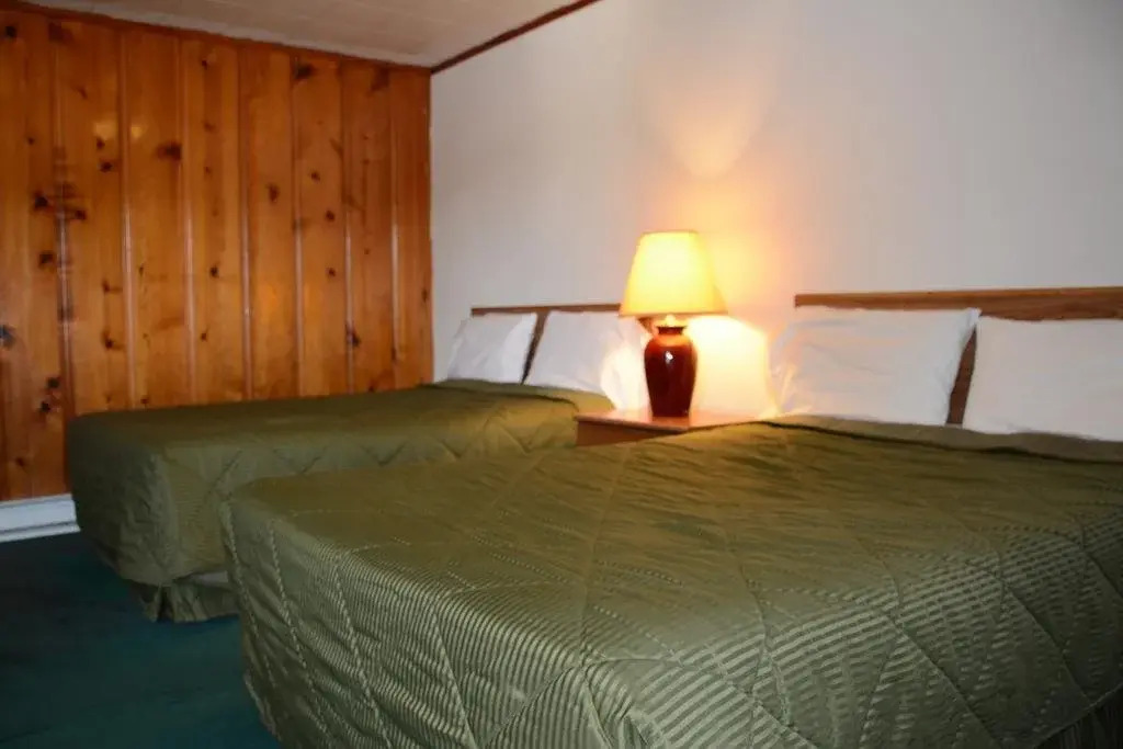 Horse Cave Motel