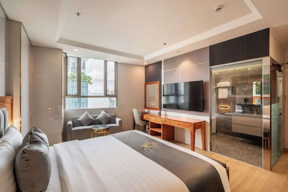 Le Saigon Grand Hotel