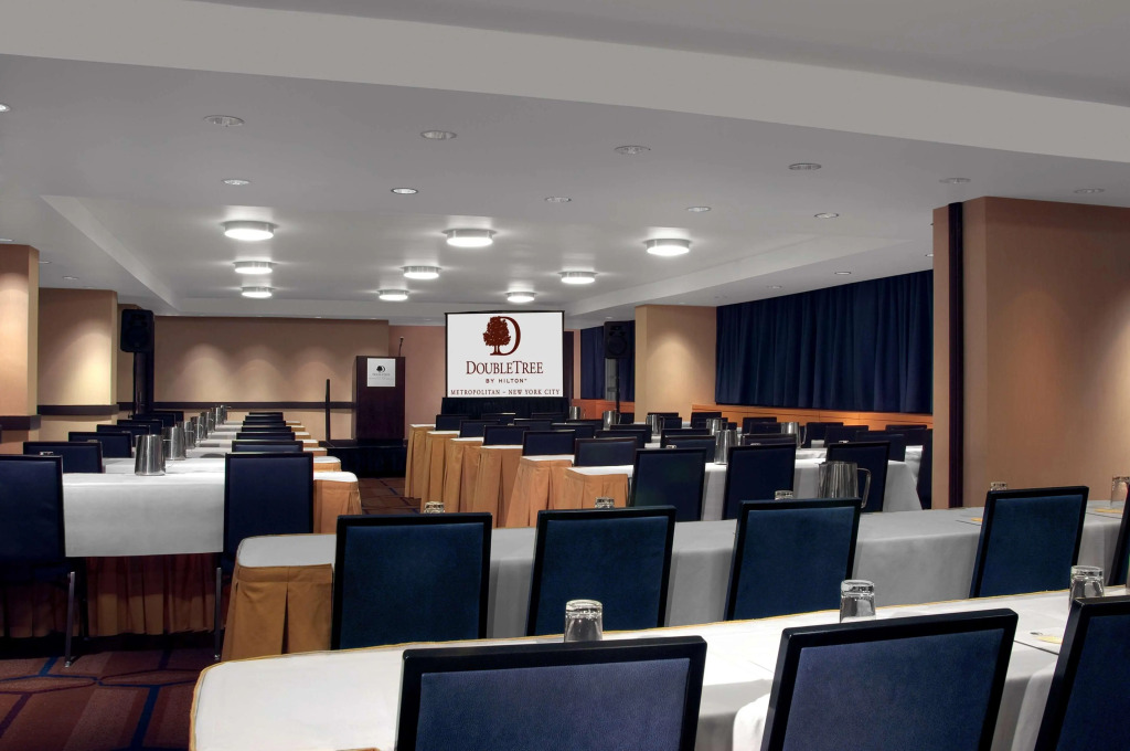 Отель DoubleTree by Hilton Metropolitan - New York City
