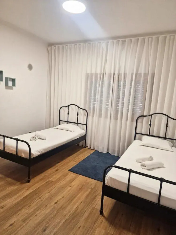 Modern Lisbon Apartment
