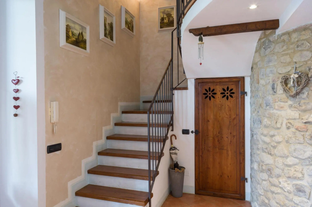 Beautiful villa with private pool immersed in the Tuscan countryside-Capanna al Lago