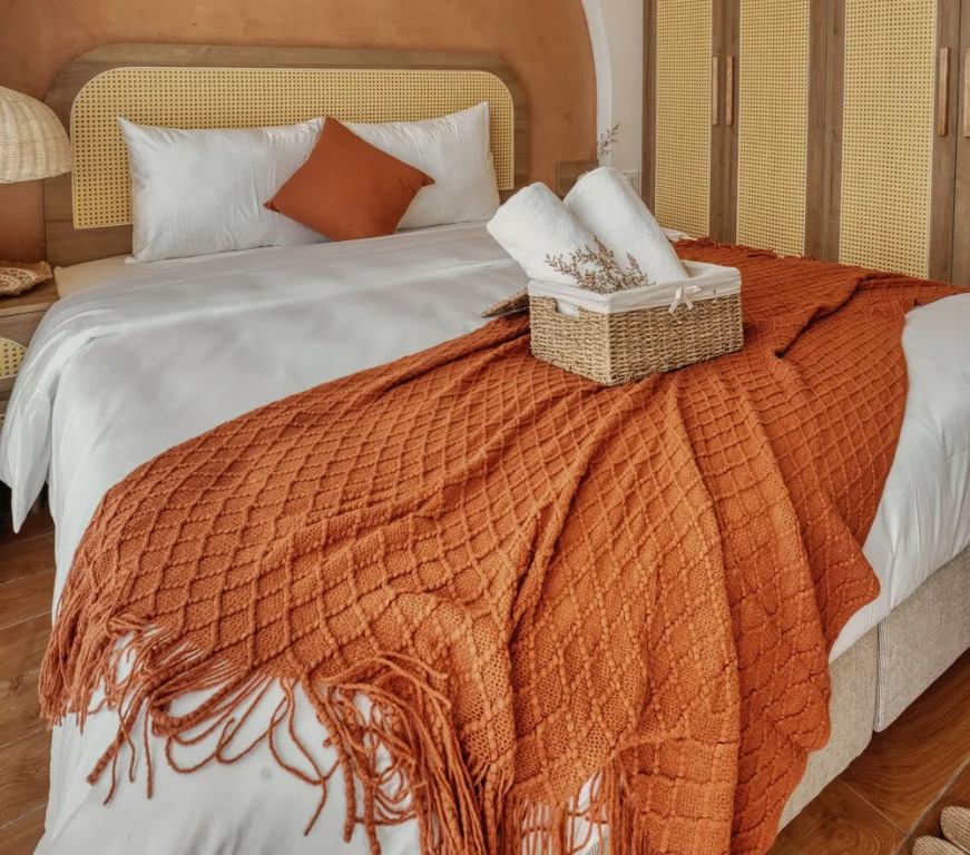 iRest Orange Tay Ho Lakeside Apartment