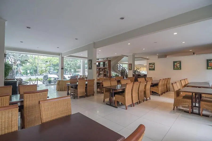 Hotel Yehezkiel Surapati Mitra RedDoorz