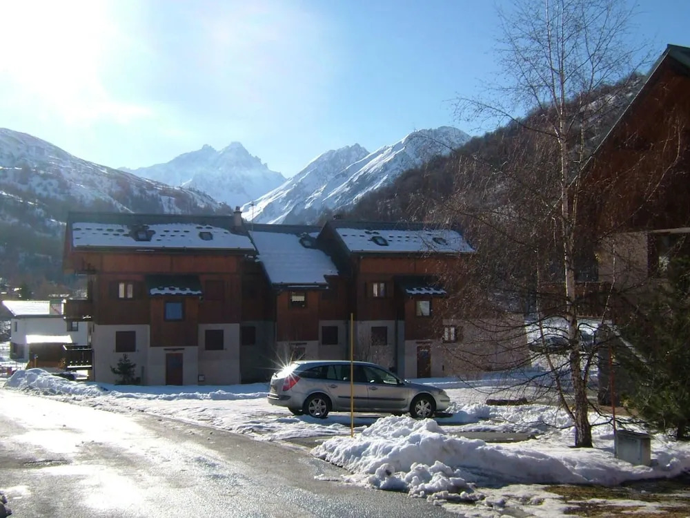 PRE Malin N°2 : 2 Pièces 4 Personnes / 2 Rooms 4 People