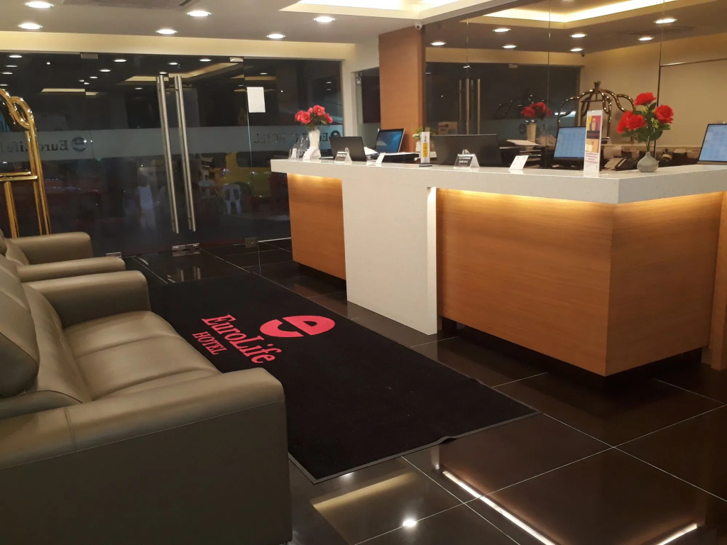 Alaxis Hotel