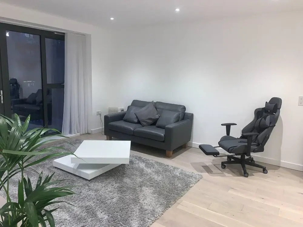 Luxurious 1-bed Apartment Located in London