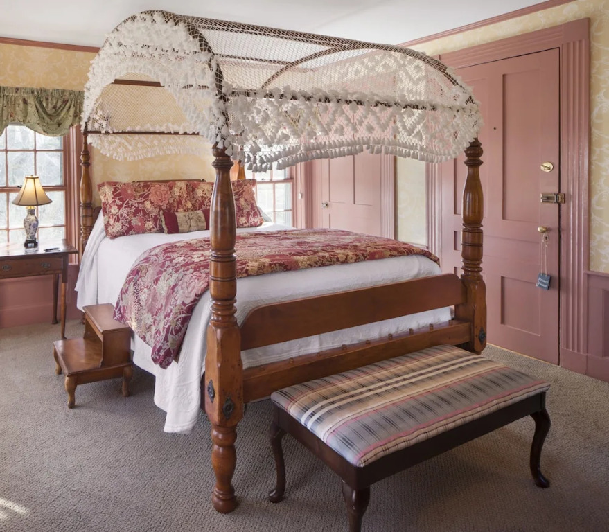 Captains House Inn