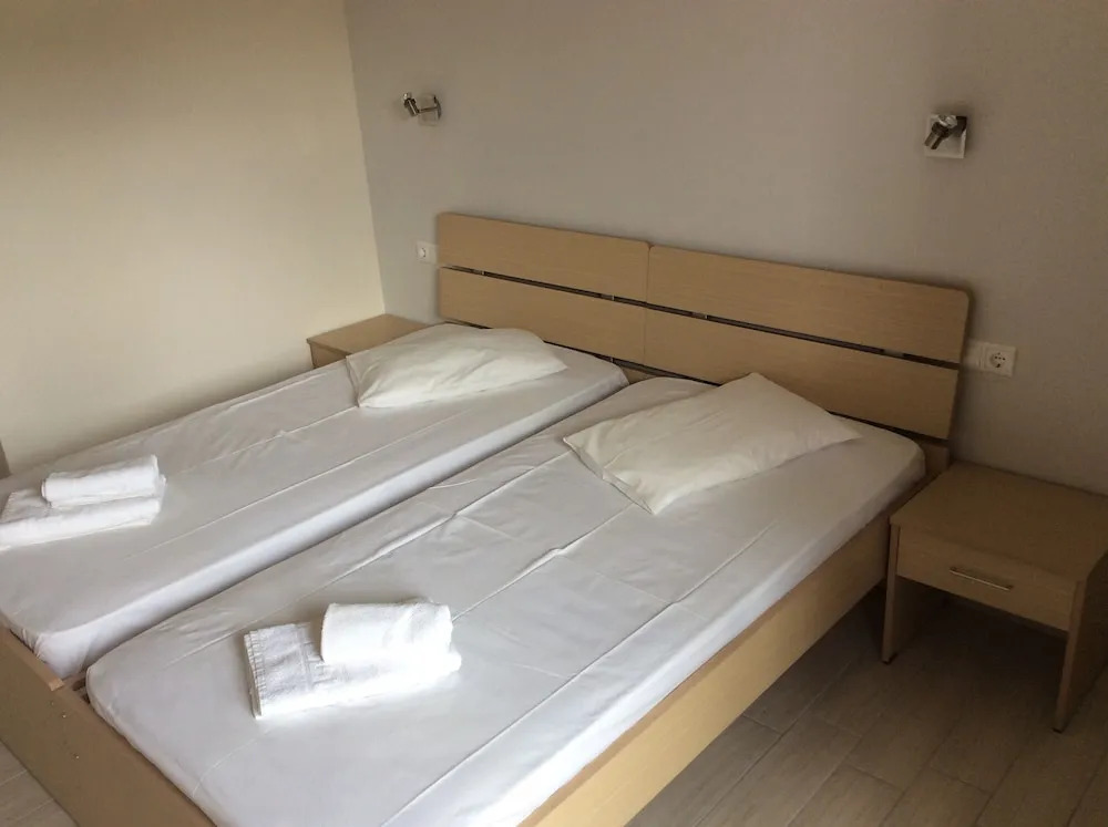 Elena Rooms