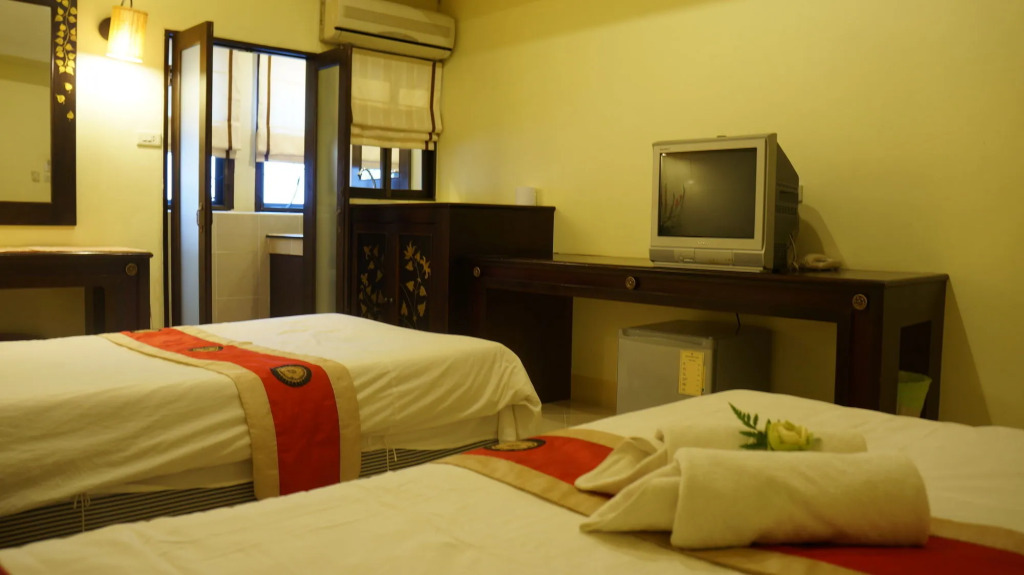Royal Princess City Lamphun Hotel
