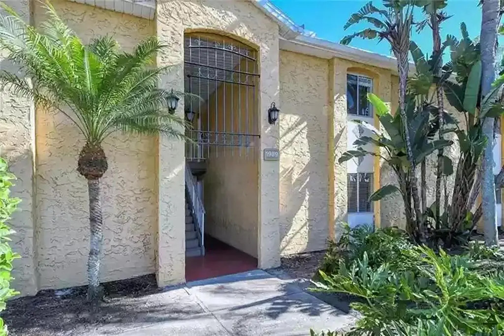 Lovely 3 Bedroom Condo On Golf Course