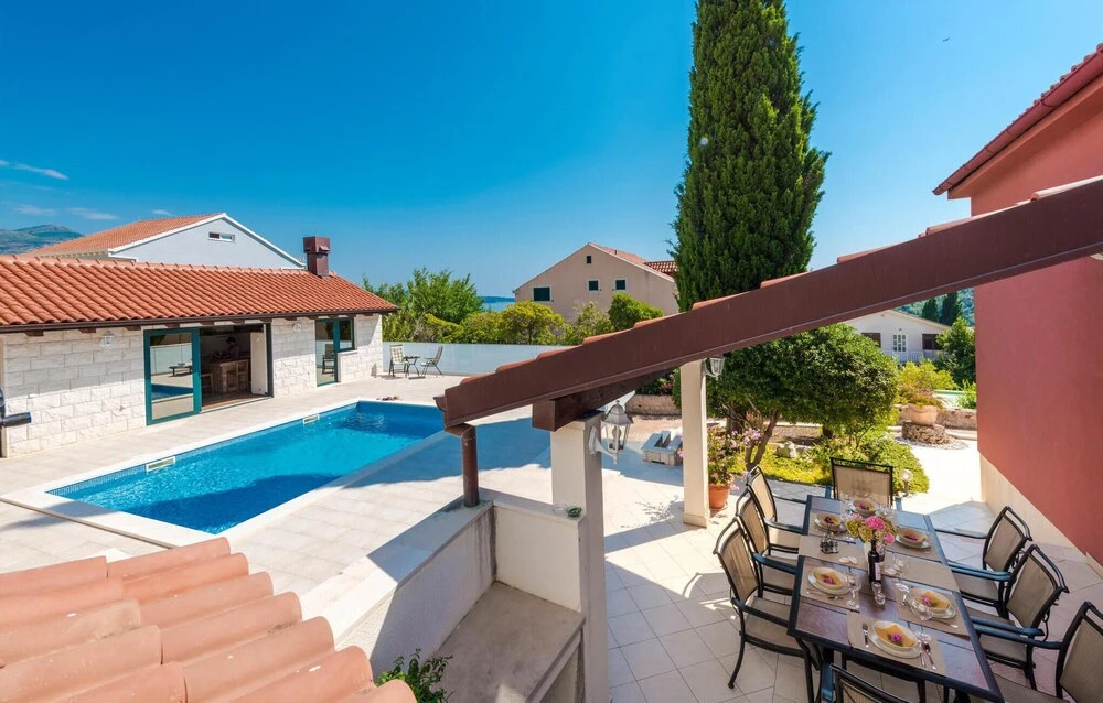 Amazing Home in Mlini-brasina With 4 Bedrooms, Wifi and Outdoor Swimming Pool