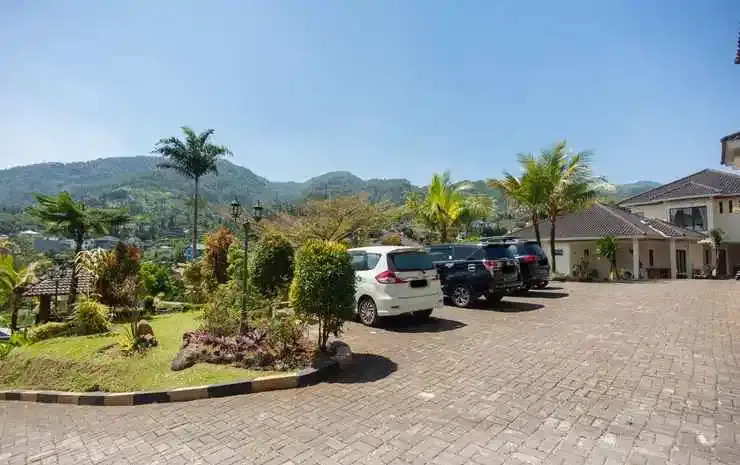 Urbanview Resort Syariah Khansa Cisarua Puncak by RedDoorz