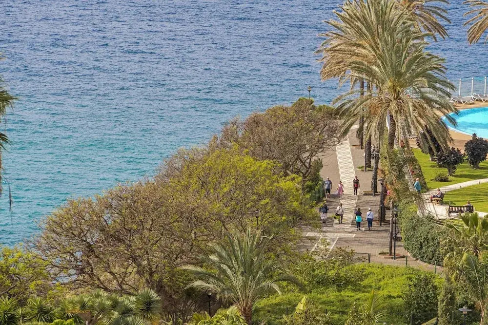 Apartment Near the Beach and sea View - Rodamar II