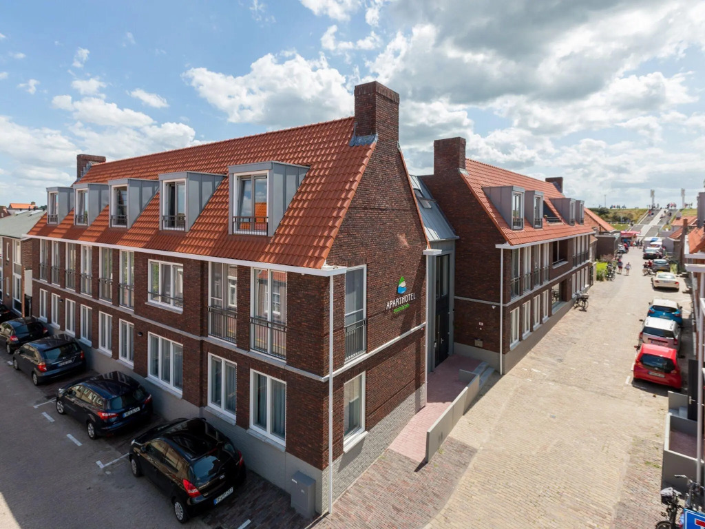 Zoutelande Studio + Parking Spot