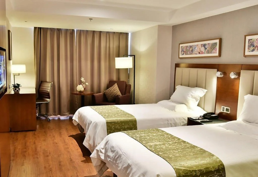 Home Inn Plus Shanghai Xintiandi Lujianbang Road Subway Station