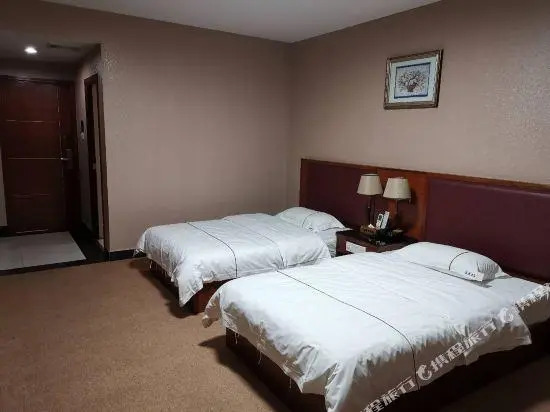 Kaiping River View Hotel