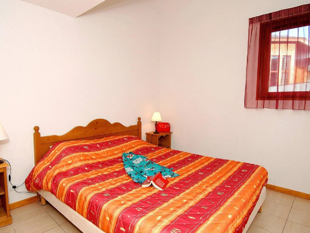 Wooden apartment in family friendly and sunny Superdevoluy
