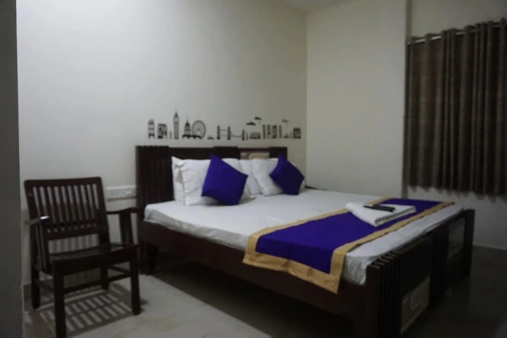 Madhura Inn
