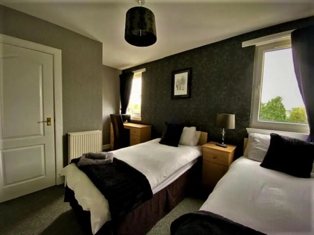 Vaila Guest House