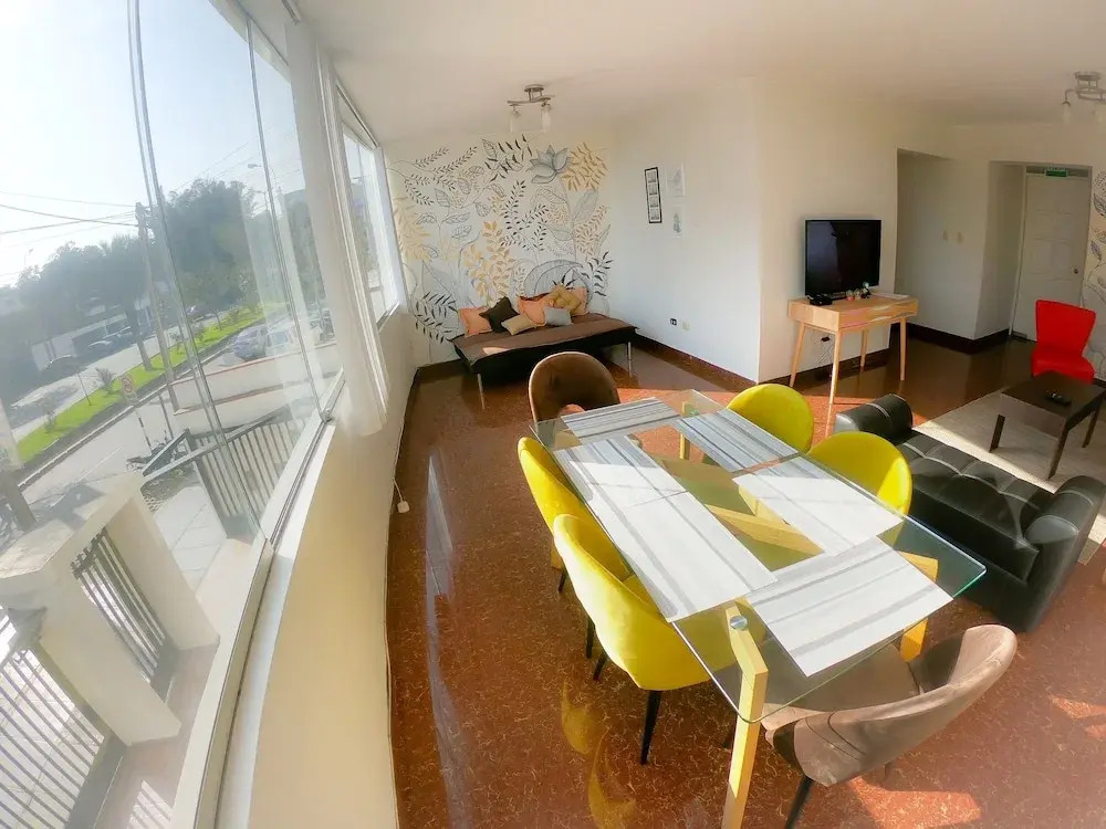 Large Apartment in Miraflores - Up to 12