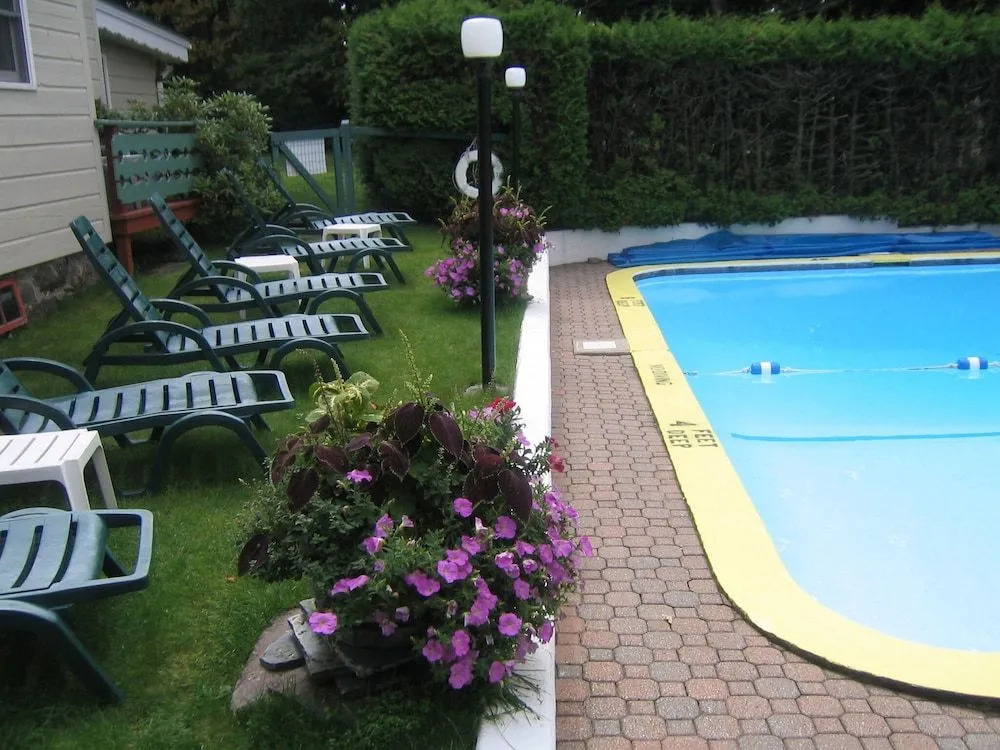 Town and Country Motor Inn