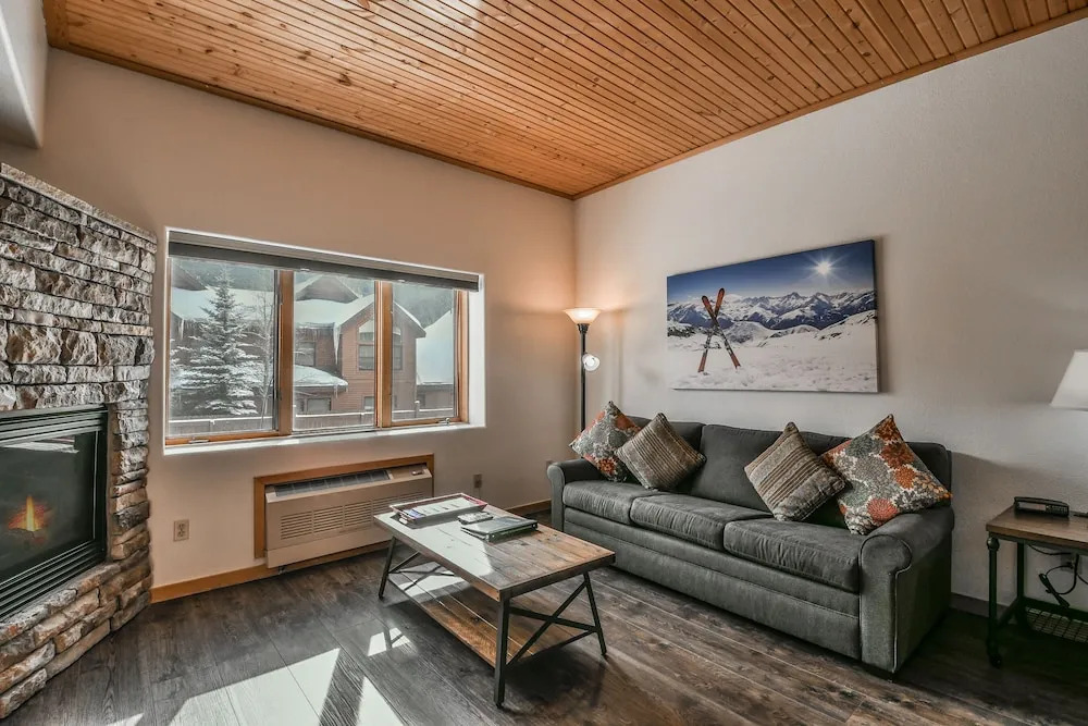 Gateway Lodge 5051 by Summitcove Vacation Lodging