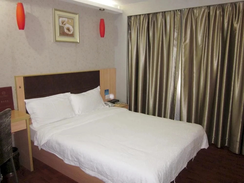 Tiantian Hotel