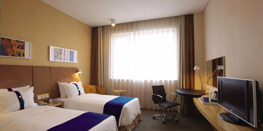Holiday Inn Express Leshan City Square by IHG - High Speed Rail and Leshan Giant Buddha