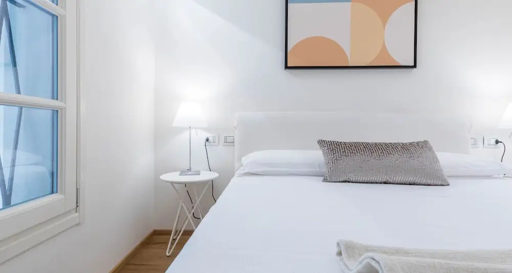 JOIVY Fulcorina Brera Chic apt near the Royal Palace