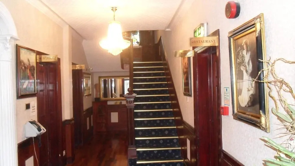 Skyways Hotel