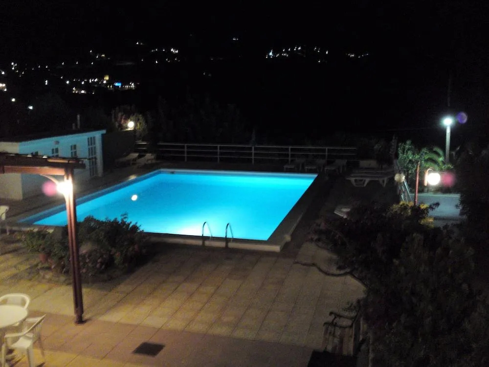 Dimitra Apartments