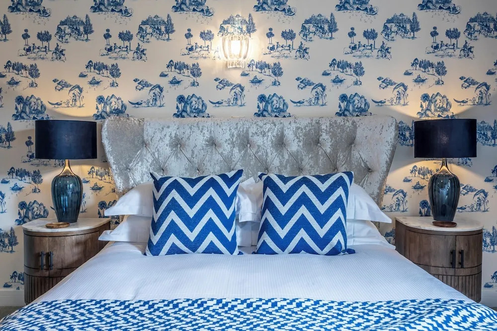 Georgian House Hotel