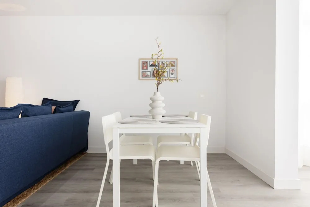 Elegant Serenity at Apartment Carine