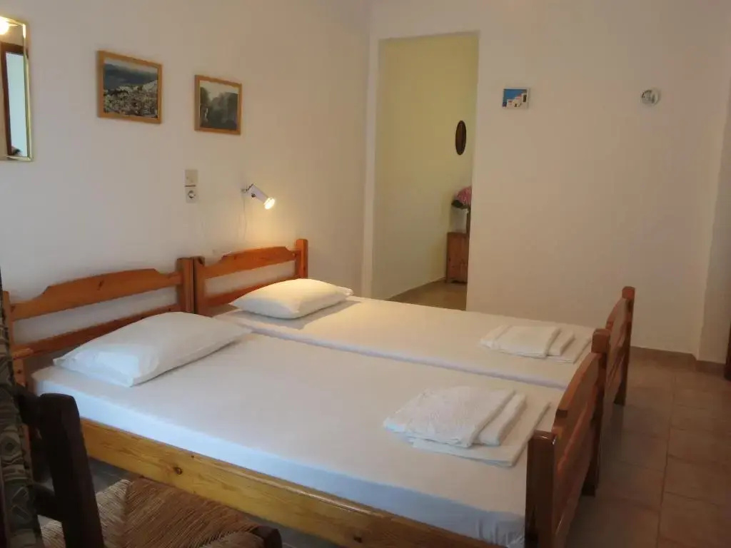 Panagiotis Apostoloudias Rooms