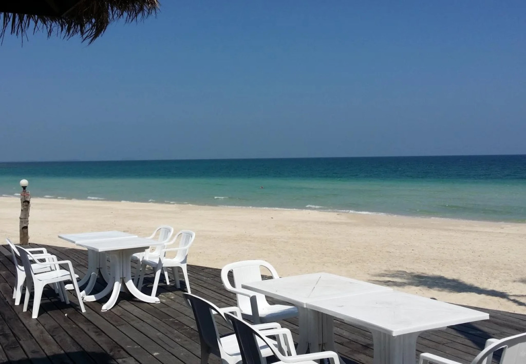 Nana Beach Hotel