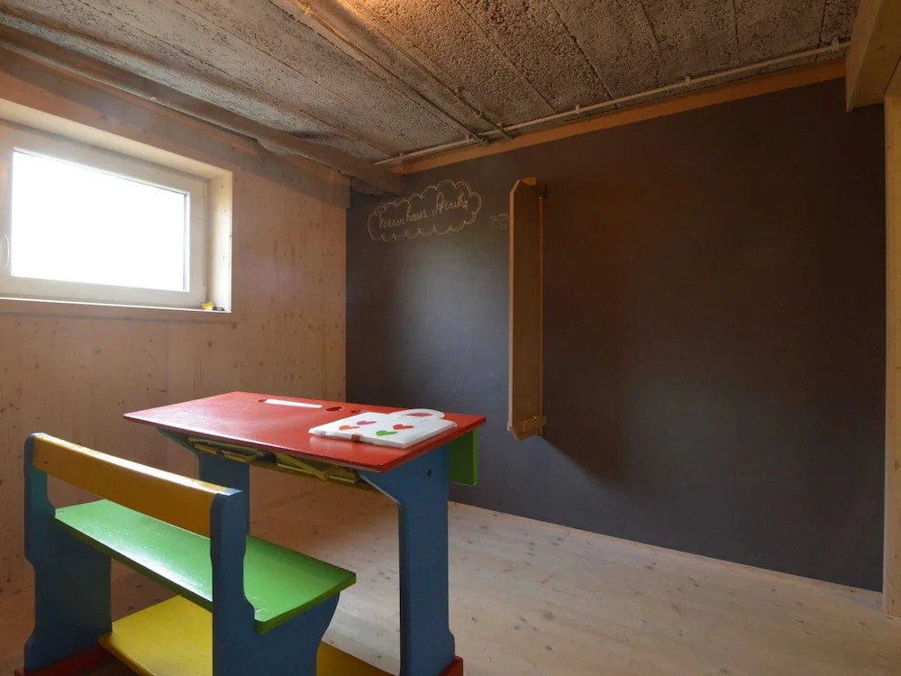Apartment in Liege With Sauna & Hot Tub