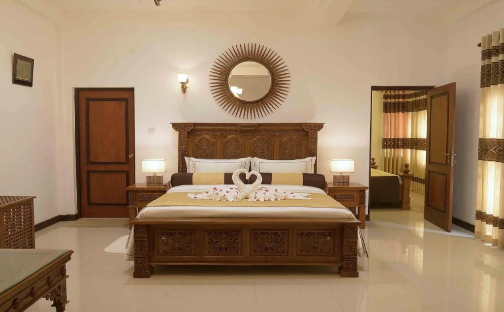 Eagle Regency Hotel