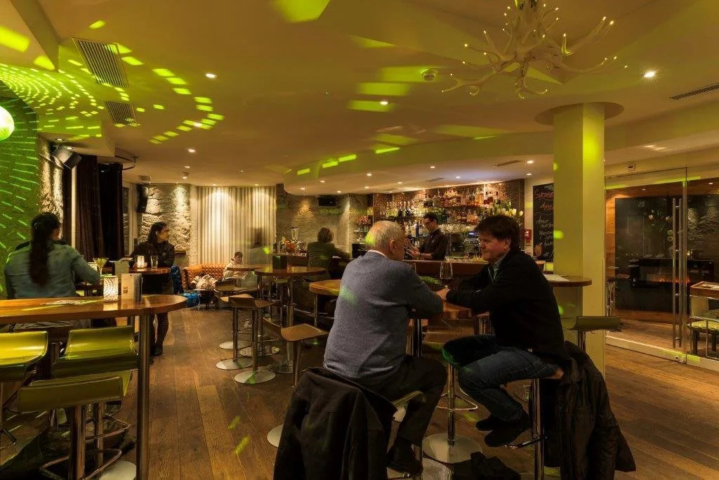 PLATZHIRSCH ZÜRICH - Downtown Boutique Hotel & Sushi Lounge