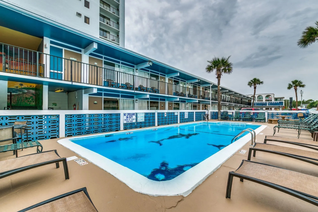 Sea Hawk Motel