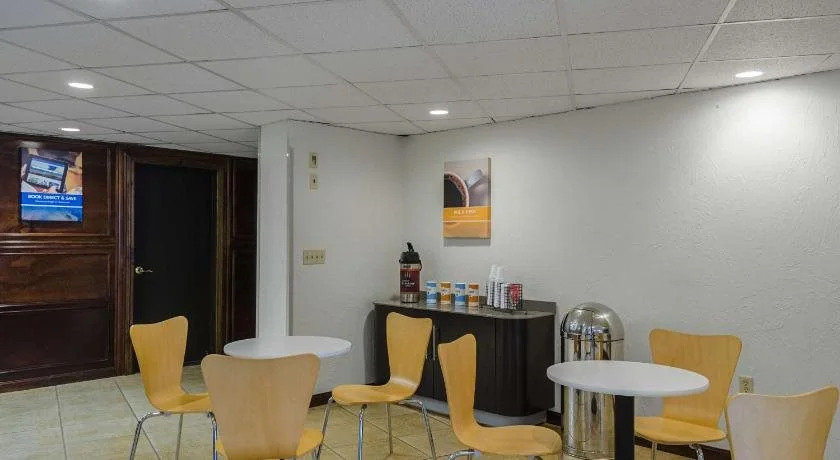 Motel 6 - Westborough Boston
