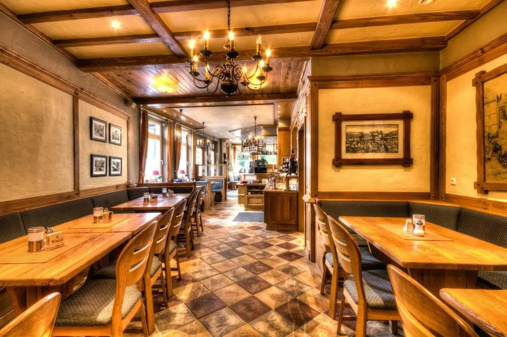 Hotel Alt Montjoie