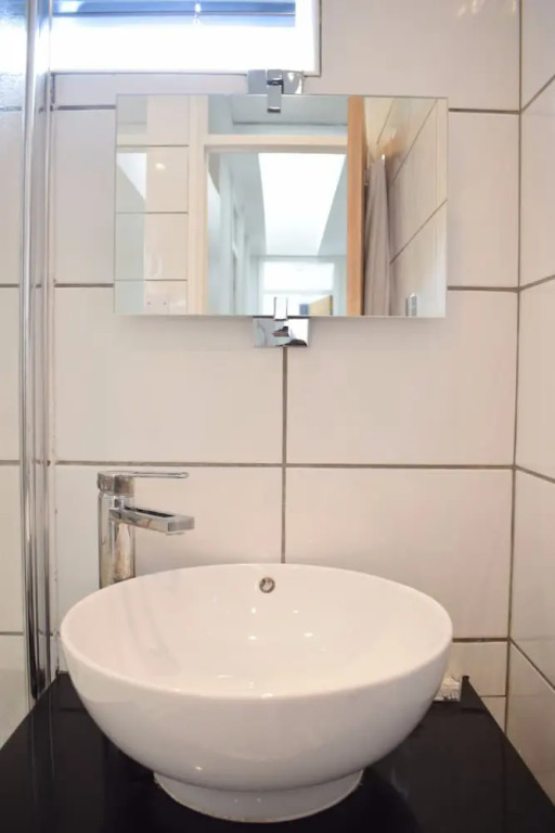 Spacious 3 Bedroom Close To Central London