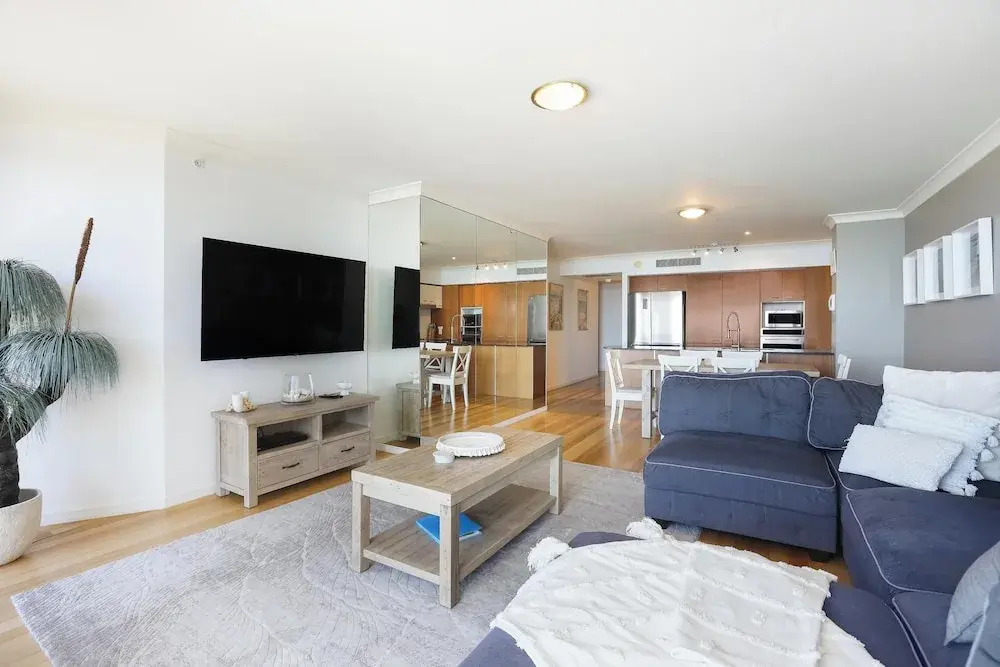 Ocean View Escape –33rd Floor– Chevron Renaissance